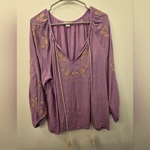 Chic Soul Purple Blouse with White Embroidery